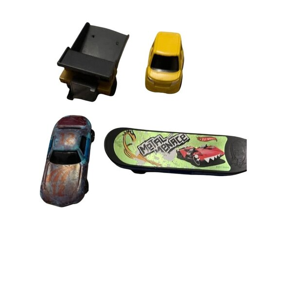 Mixed Lot of 12 Toy Vehicles Hot Wheels Disney Pixar Cars & More - Picture 10 of 11